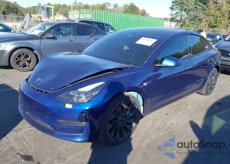 2022 Tesla Model 3 Performance Dual Motor All-Wheel Drive z USA, uszkodzony, nr VIN 5YJ3E1EC0NF269597